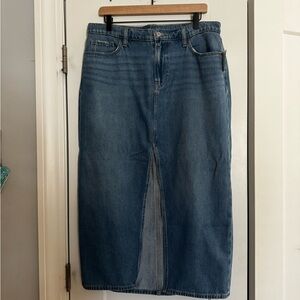 Women’s Light Denim Midi Skirt From Old Navy